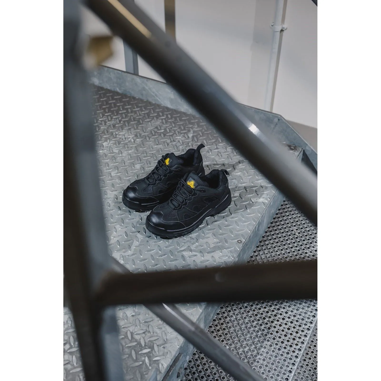 Amblers Safety FS214 Synthetic Black