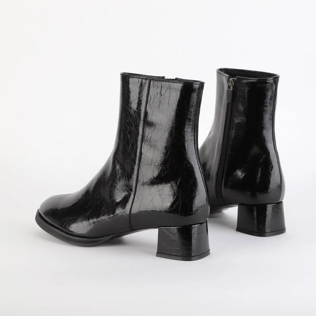 KLASS - glass effect leather boots