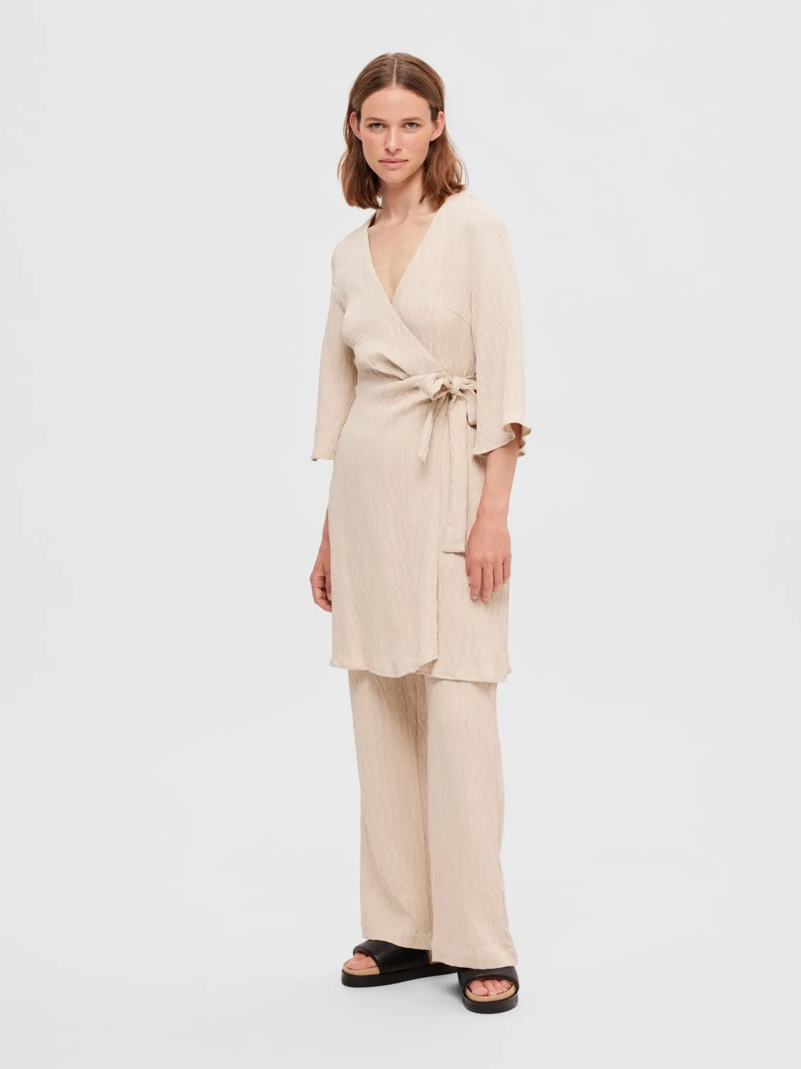 Maurine 3/4 Short Wrap Dress EX - Sandshell