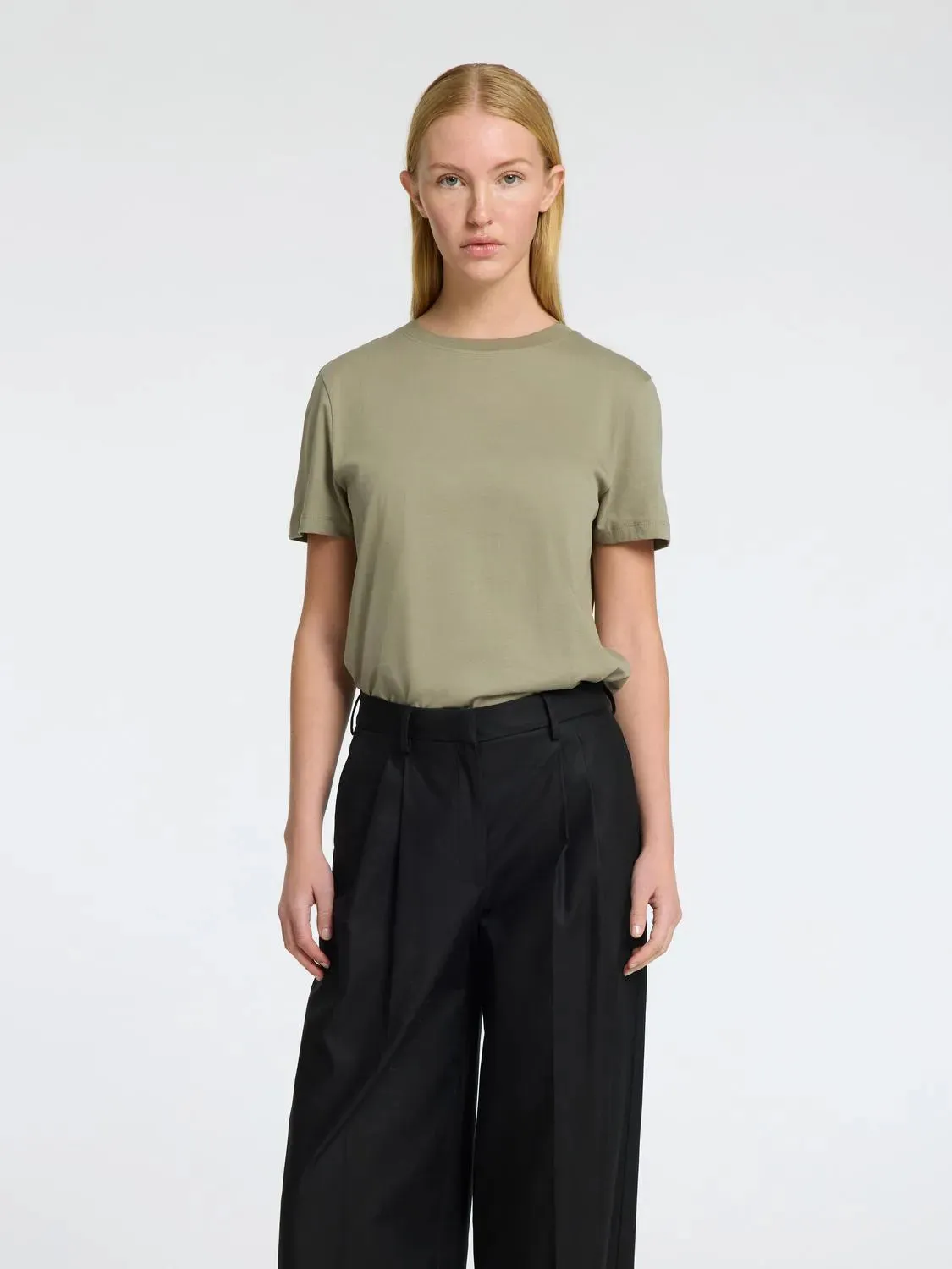 Myessential Ss O-Neck Tee Noos - Vetiver