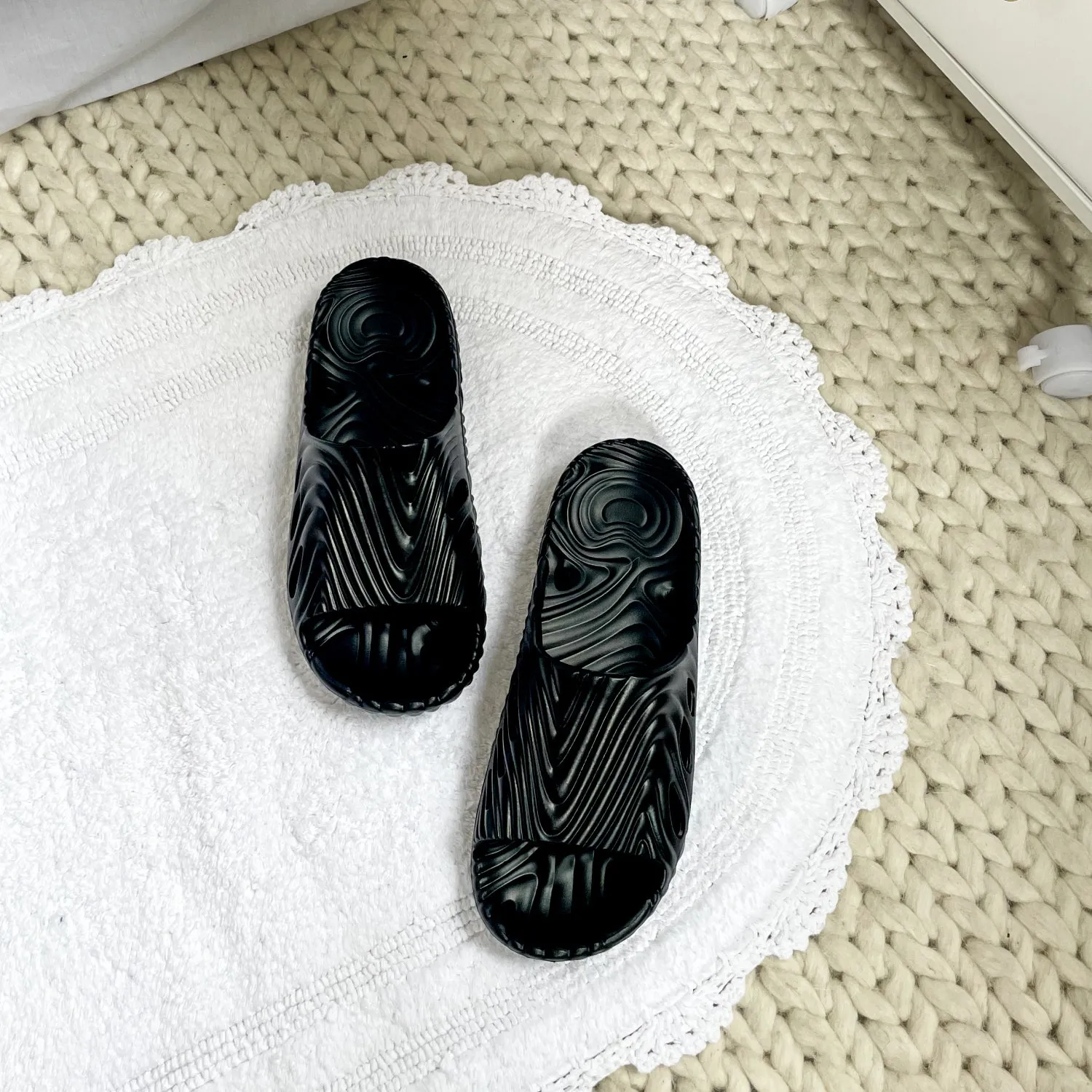 Shower Shoez Unisex Slides